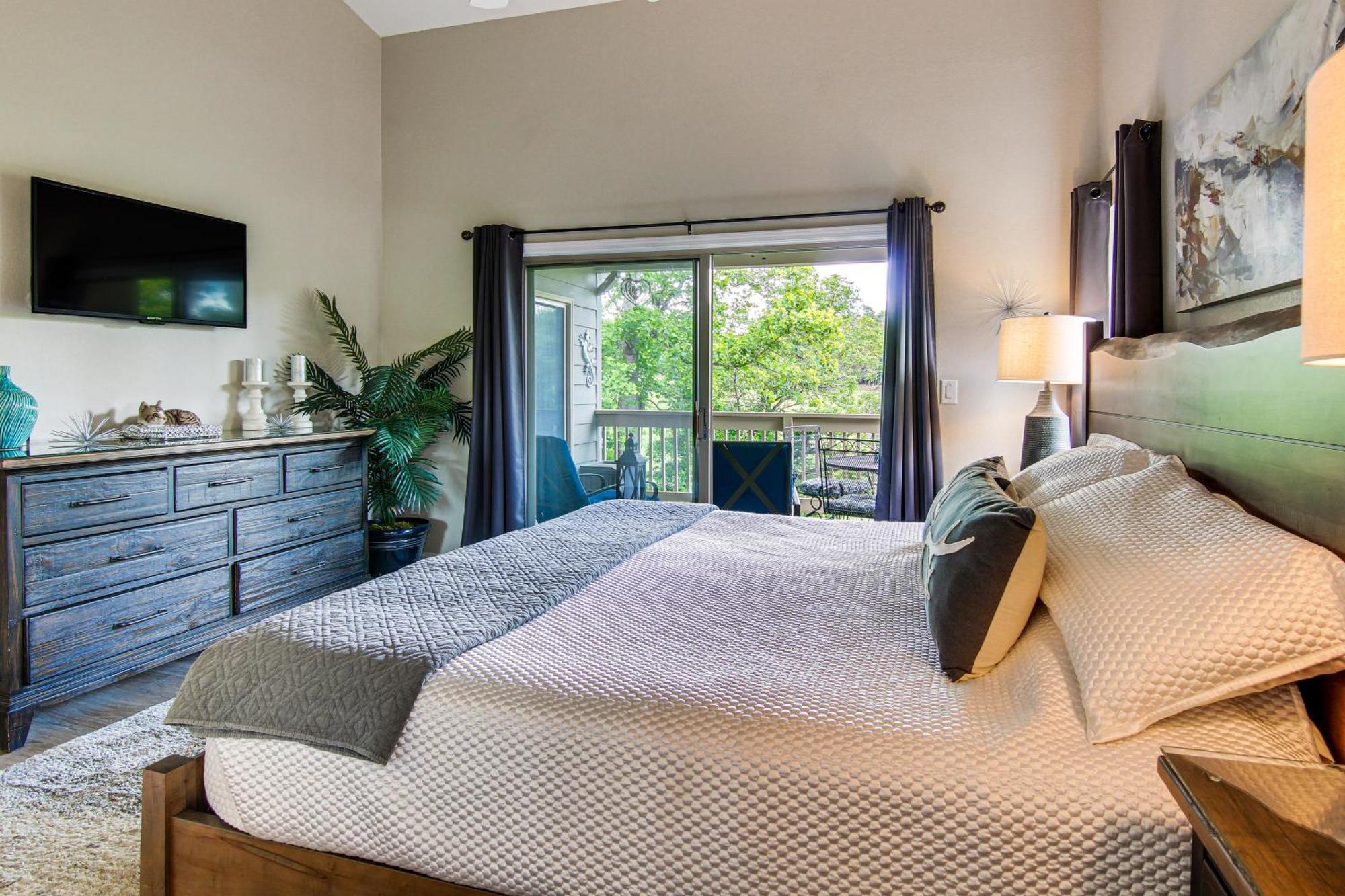 Lake Lure Condo With Resort Pool And Beach Access! Ngoại thất bức ảnh