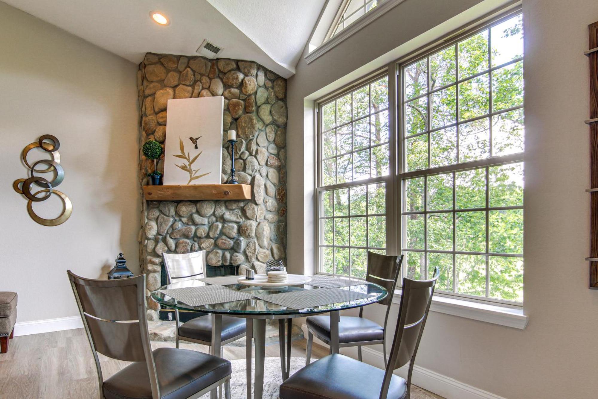 Lake Lure Condo With Resort Pool And Beach Access! Ngoại thất bức ảnh