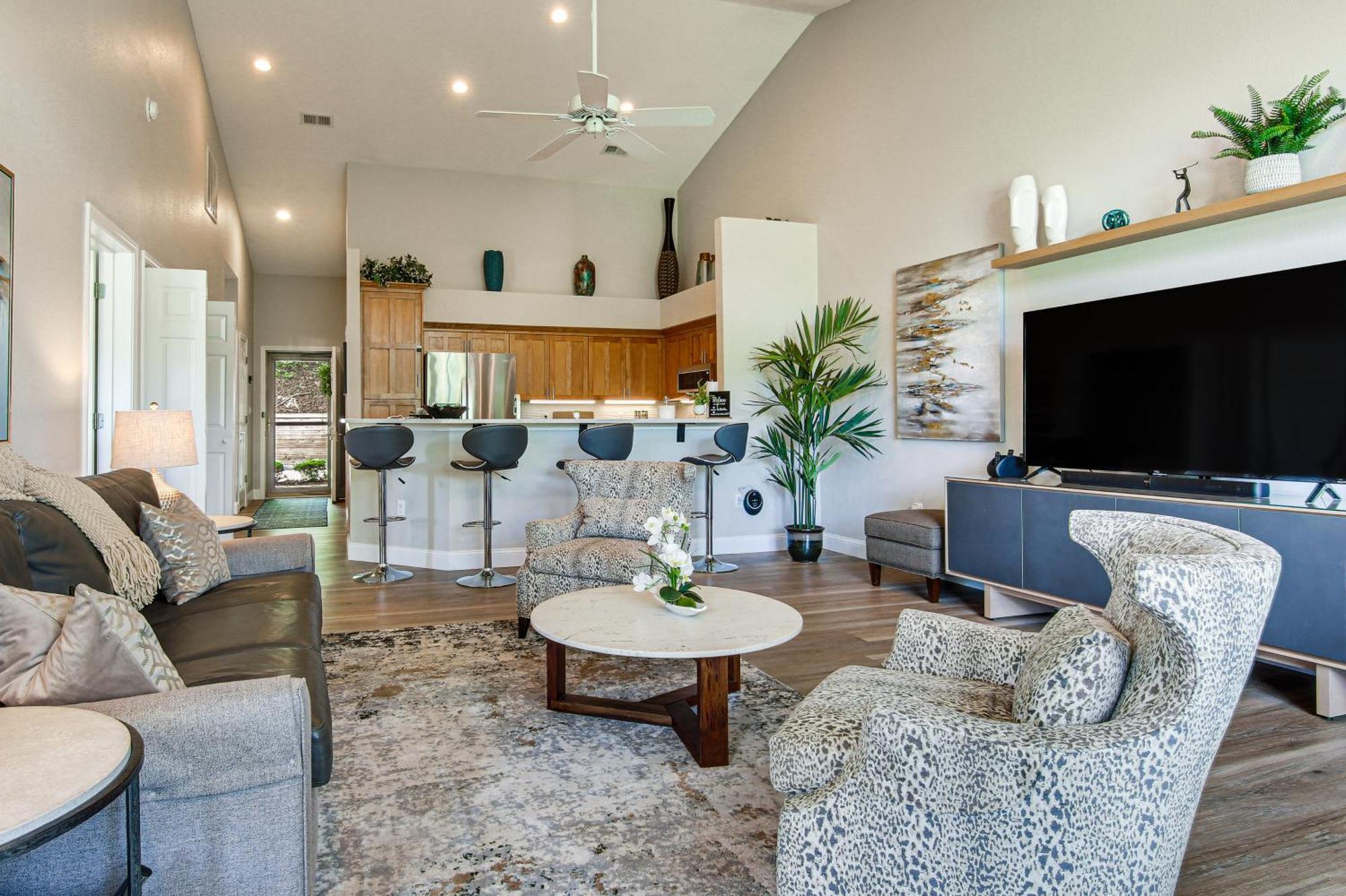 Lake Lure Condo With Resort Pool And Beach Access! Ngoại thất bức ảnh